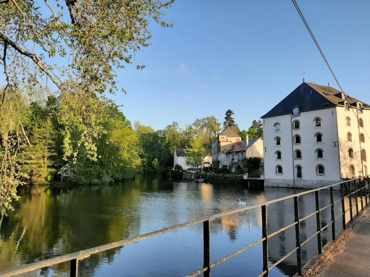 Dans Moulin Au Bord De L'Eau, Appartement Chaleureux Saint-Pryvé-Saint-Mesmin Kültér fotó